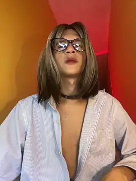 Snapshot of thalia_dyson chatting on 01-22-25, 04:13 thalia dyson online show from 01-22-25, 04:13