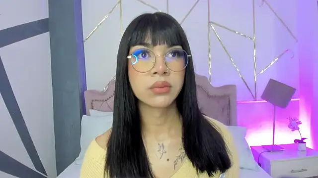 RoseCassie online show from 01-20-25, 12:39