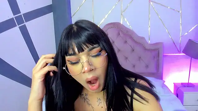 RoseCassie online show from 01-20-25, 06:53