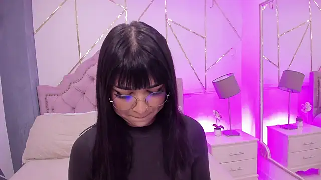 RoseCassie online show from 01-26-25, 01:15