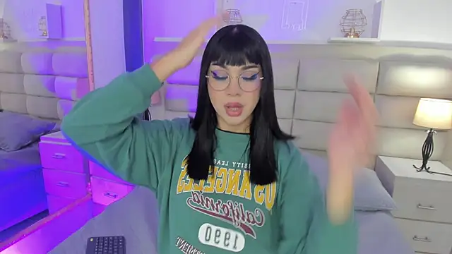 RoseCassie online show from 02-15-25, 12:43