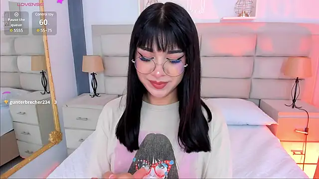 RoseCassie online show from 03-09-25, 01:48