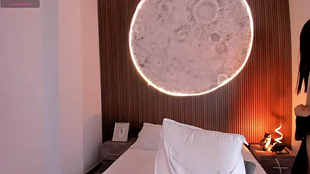 RoseCassie online show from 01-05-26, 05:27