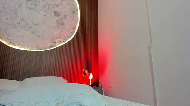 RoseCassie online show from 05-11-26, 02:45