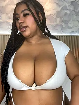 Snapshot of AinaraJimenez chatting on 11-05-25, 07:03 AinaraJimenez online show from 11-05-25, 07:03