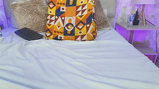 Valentinadiazz1 online show from 03-22-25, 09:42