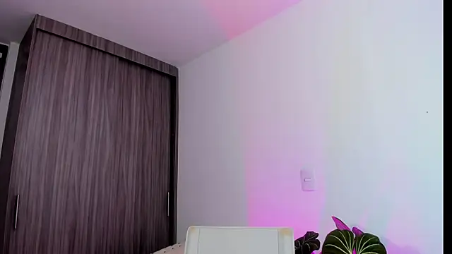 Sara Leblanc online show from 03-25-26, 02:56