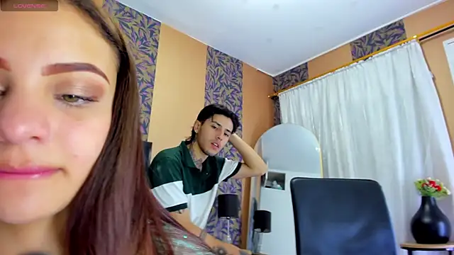 hinata itachi online show from 10-09-25, 10:30