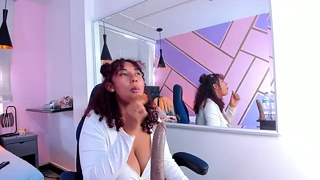 lauraltt online show from 01-02-25, 04:02