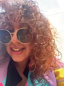 lauraltt online show from 11-10-25, 07:13