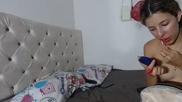 Snapshot of evaFiore chatting on 02-07-25, 05:10 evaFiore online show from 02-07-25, 05:10