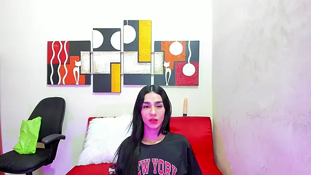 Snapshot of Mariana_16_ chatting on 02-14-25, 08:26 Mariana 16 online show from 02-14-25, 08:26