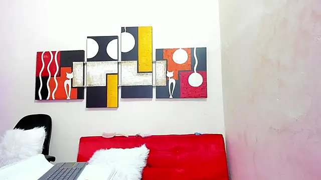 Snapshot of Mariana_16_ chatting on 02-14-25, 11:31 Mariana 16 online show from 02-14-25, 11:31