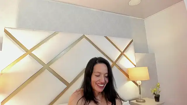 AmyRox  online show from 02-02-25, 05:59