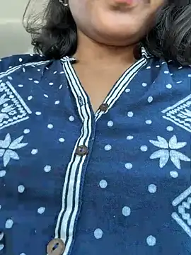priyadevi17 online show from 05-31-26, 06:42