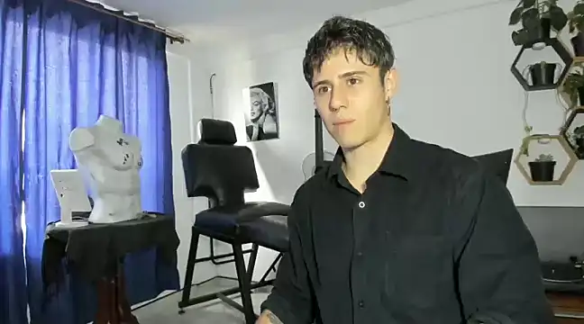 Antonello Vannucci online show from 03-05-25, 10:21