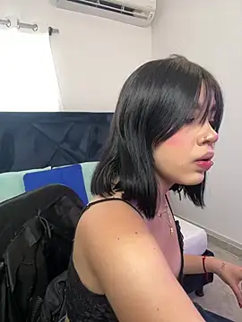 Lily Woodz online show from 02-05-26, 07:07