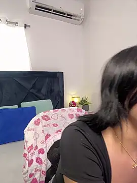 Lily Woodz online show from 02-21-26, 07:04