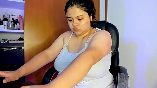 Snapshot of lizzie_c chatting on 02-03-25, 09:41 lizzie c online show from 02-03-25, 09:41