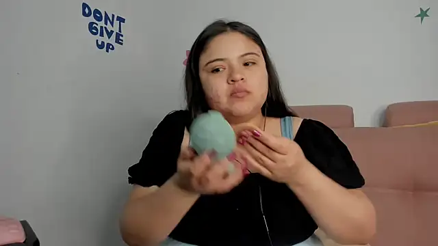 lizzie c online show from 05-09-26, 11:21