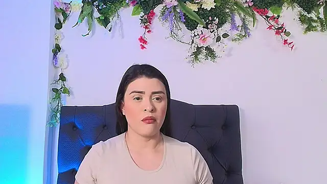 AnikaRomanoff online show from 03-18-25, 12:14