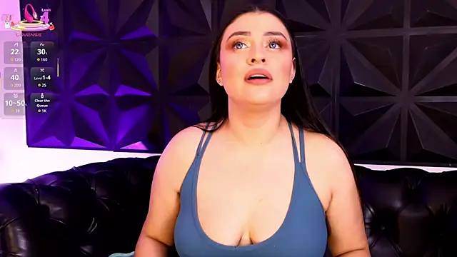 AnikaRomanoff online show from 10-03-25, 04:09