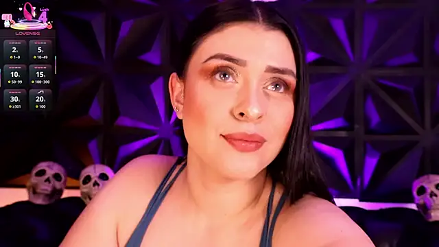 AnikaRomanoff online show from 10-22-25, 04:02