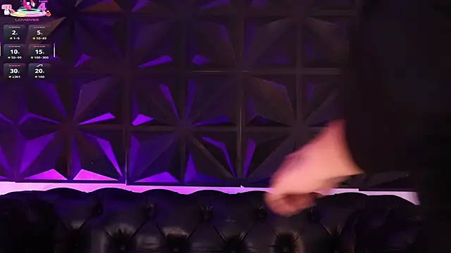 AnikaRomanoff online show from 11-03-25, 03:52