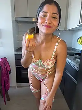 Snapshot of AlejandritaMilano chatting on 01-14-26, 09:52 AlejandritaMilano online show from 01-14-26, 09:52