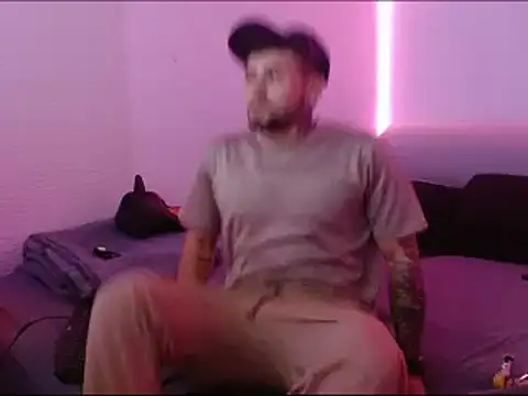 miia-liiam online show from 01-08-25, 05:05