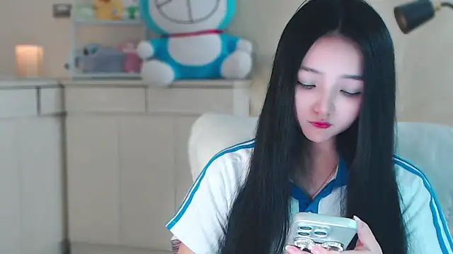 xiao-xiao-D online show from 01-04-25, 05:27