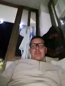 dogvzlano online show from 12-18-24, 08:20