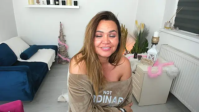 Aileen Stone online show from 12-19-24, 06:12