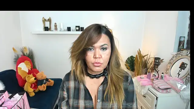 Aileen Stone online show from 02-15-25, 01:05