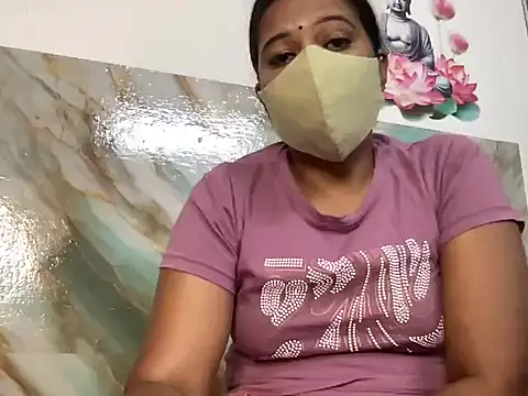 Tamil Sanjana  online show from 10-17-25, 12:08