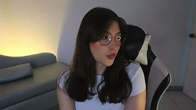 Snapshot of Daisha_Riley chatting on 05-15-26, 01:40 Daisha Riley online show from 05-15-26, 01:40