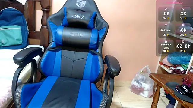 Snapshot of Nalavi chatting on 01-30-25, 01:00 Nalavi online show from 01-30-25, 01:00