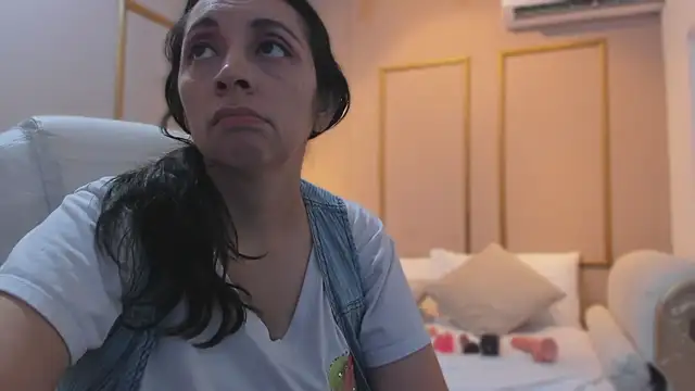 PerlaPreciosa online show from 02-28-26, 04:02