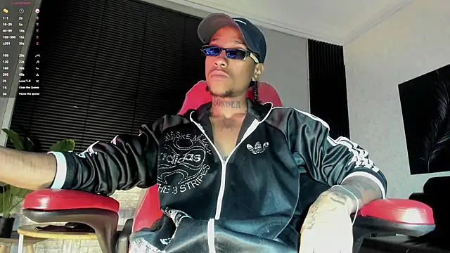 JhonyMiller  online show from 12-05-25, 07:54