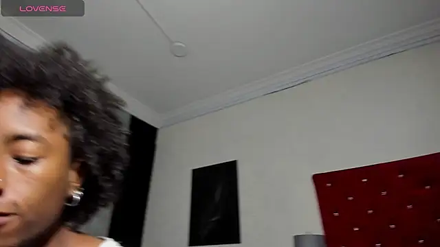 Snapshot of JhonyMiller_ chatting on 02-21-26, 08:10 JhonyMiller online show from 02-21-26, 08:10