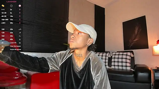 Snapshot of JhonyMiller_ chatting on 02-25-26, 08:29 JhonyMiller online show from 02-25-26, 08:29