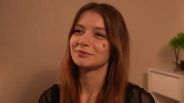 Snapshot of Hi_my_name_is chatting on 03-18-26, 04:10 Hi my name is online show from 03-18-26, 04:10