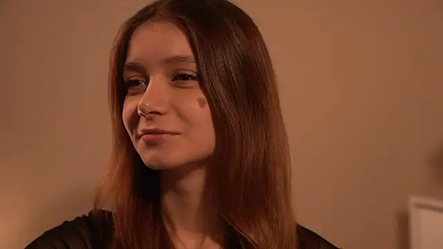 Snapshot of Hi_my_name_is chatting on 03-20-26, 04:01 Hi my name is online show from 03-20-26, 04:01