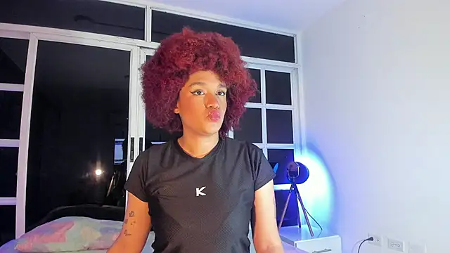 Snapshot of loladupont chatting on 07-04-26, 03:02 loladupont online show from 07-04-26, 03:02