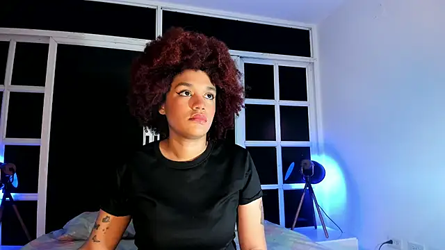 Snapshot of loladupont chatting on 07-05-26, 03:02 loladupont online show from 07-05-26, 03:02