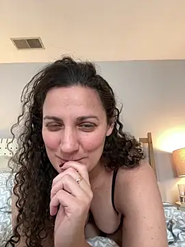 snarley33 online show from 02-11-26, 06:02