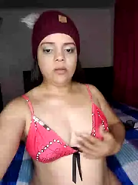 AriaYummy online show from 01-06-25, 03:31