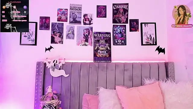 vanesa moon   online show from 10-16-25, 11:50