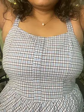 hot menka online show from 09-29-25, 09:47