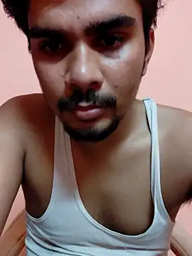 Snapshot of dannyD06969 chatting on 05-11-26, 05:54 dannyD06969 online show from 05-11-26, 05:54